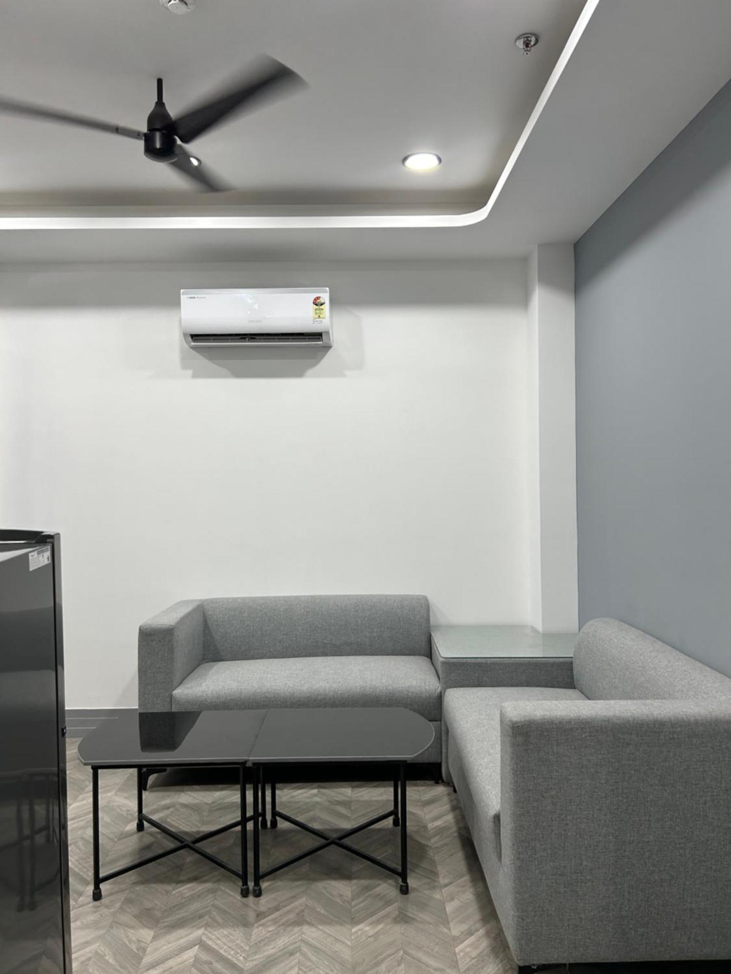 Bedchambers Serviced Apartment, Golf Course, Gurgaon Exteriör bild