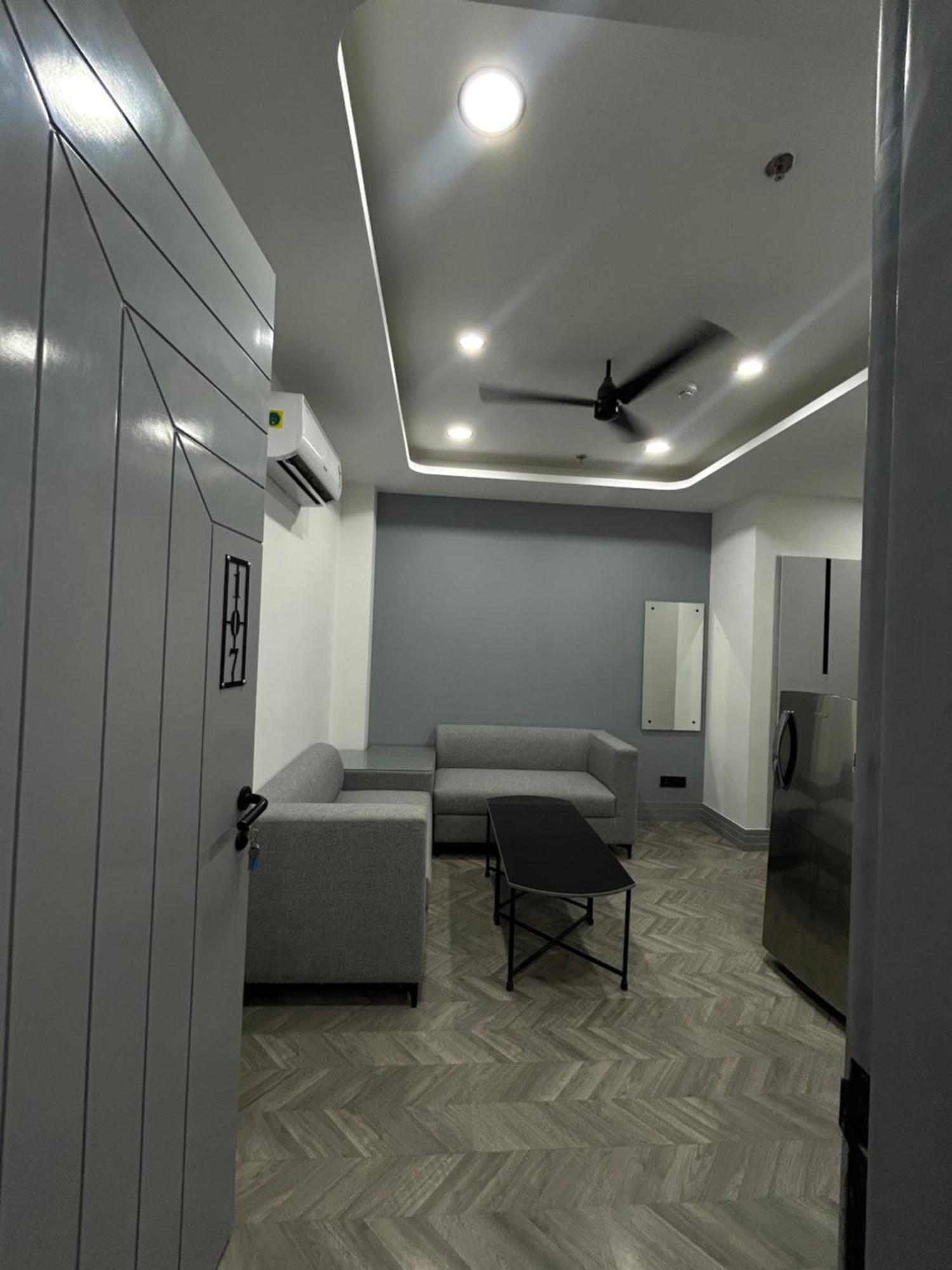 Bedchambers Serviced Apartment, Golf Course, Gurgaon Exteriör bild
