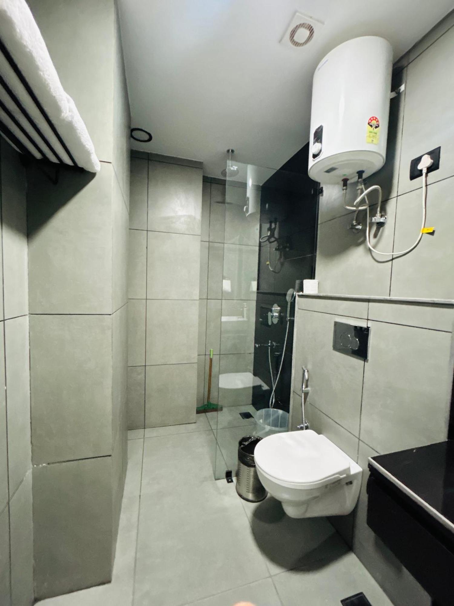 Bedchambers Serviced Apartment, Golf Course, Gurgaon Exteriör bild
