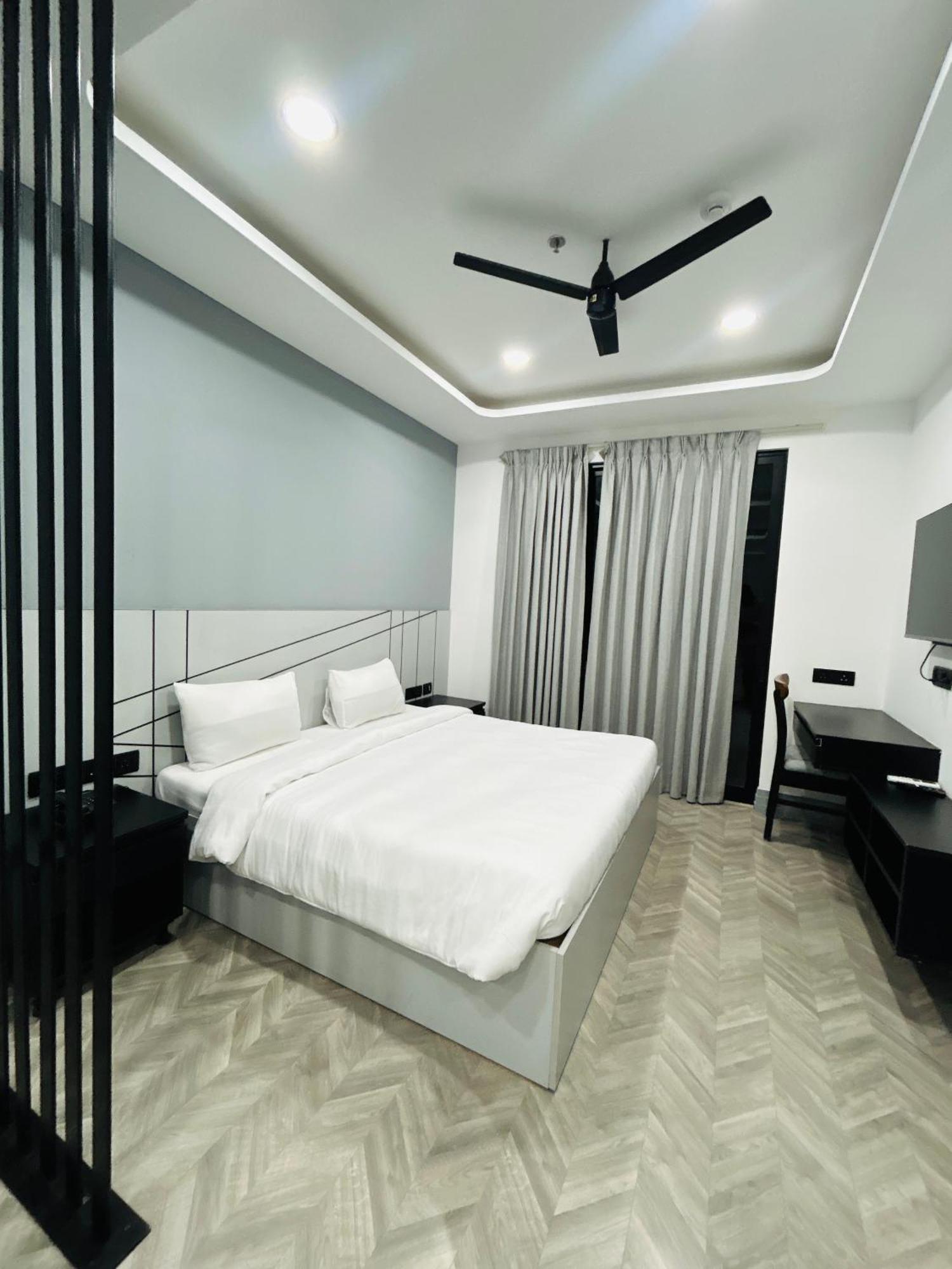 Bedchambers Serviced Apartment, Golf Course, Gurgaon Exteriör bild