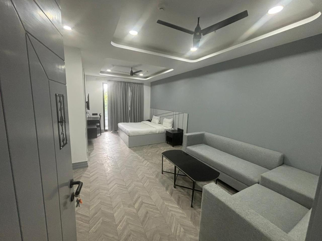 Bedchambers Serviced Apartment, Golf Course, Gurgaon Exteriör bild